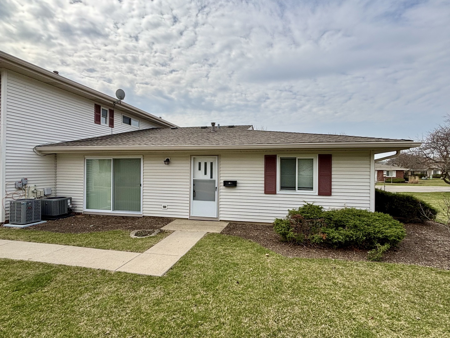 236 Whidah Court #236, Schaumburg, IL 60194