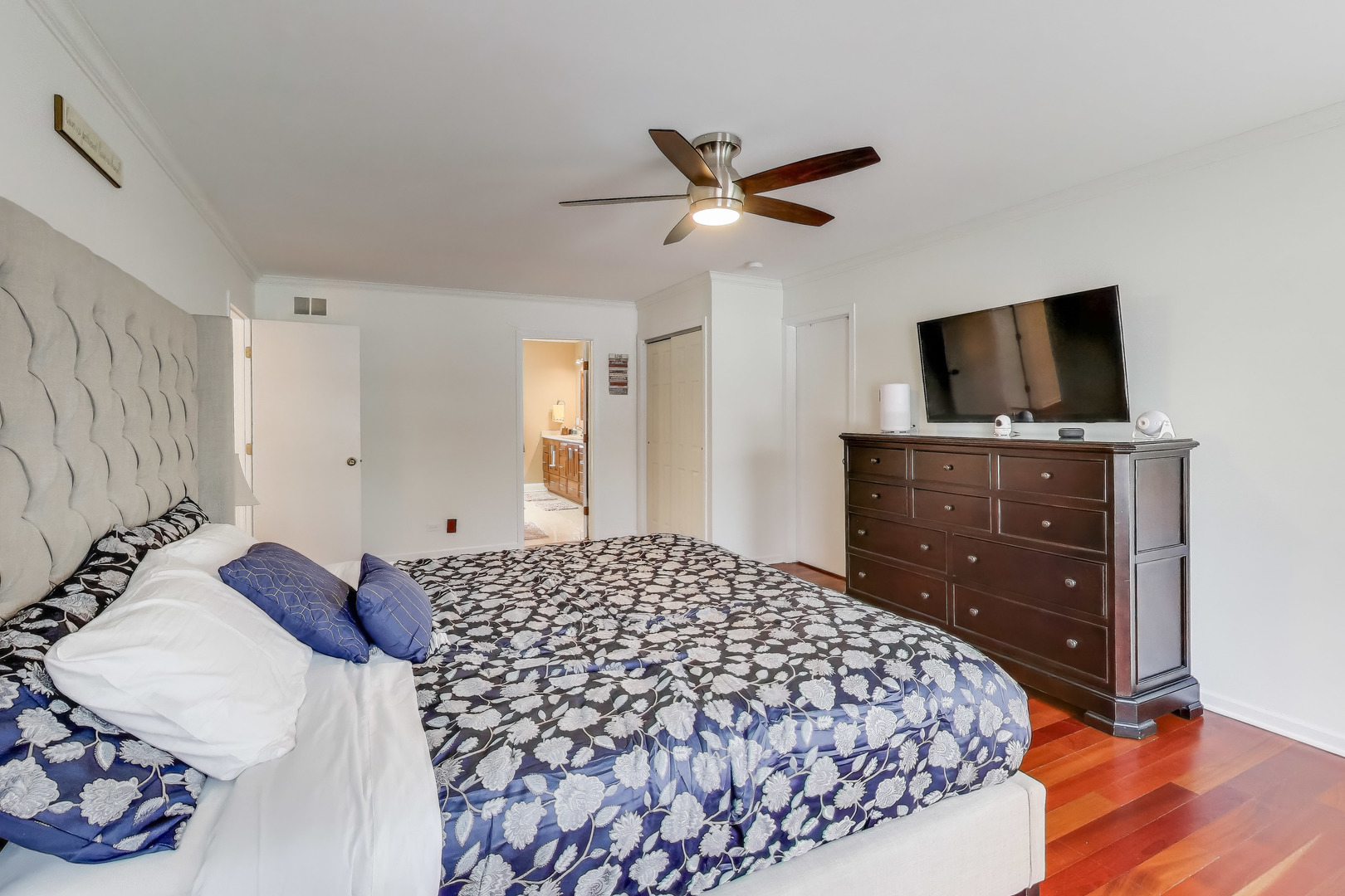 26 Brandywine Road, South Barrington, IL 60010