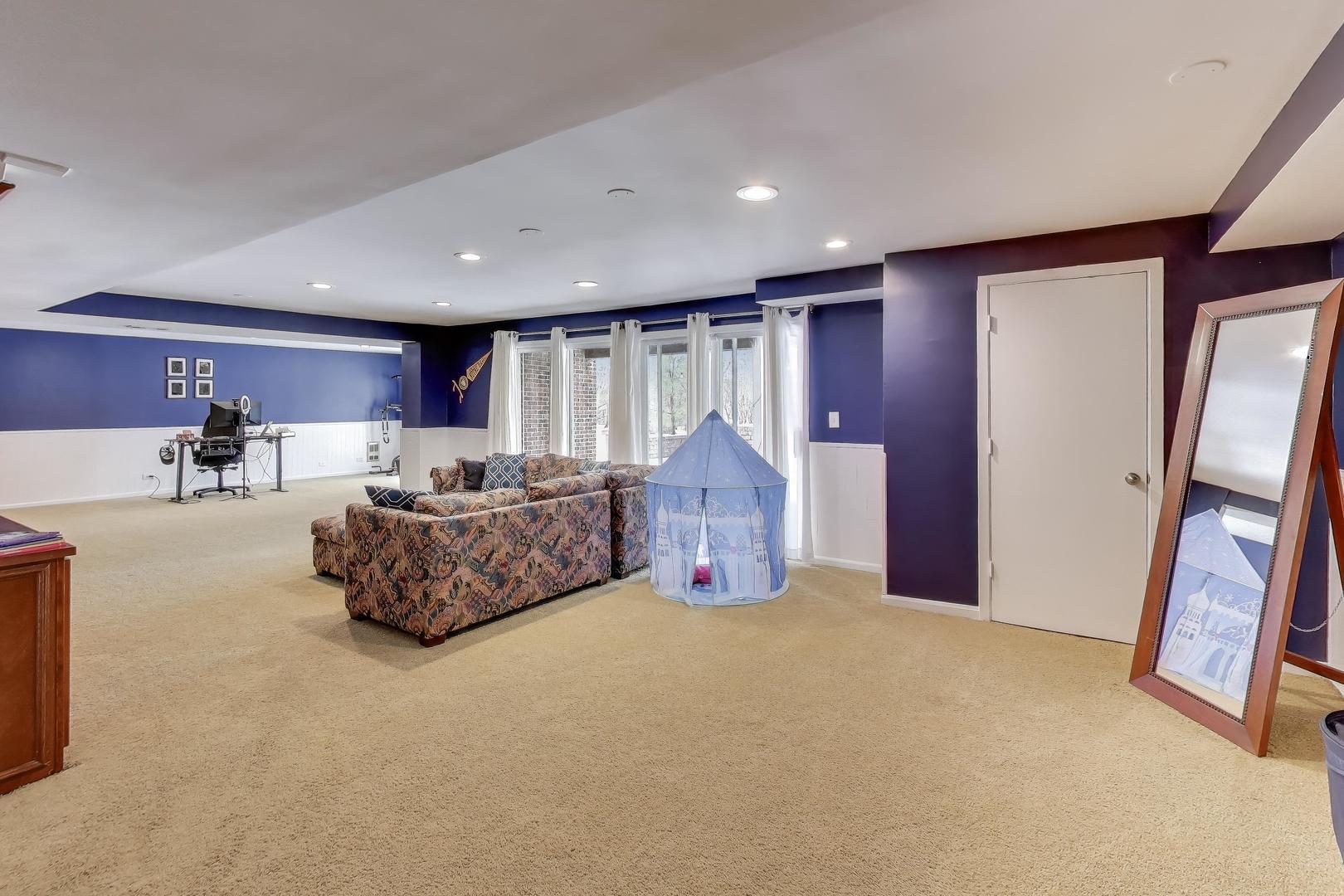 26 Brandywine Road, South Barrington, IL 60010