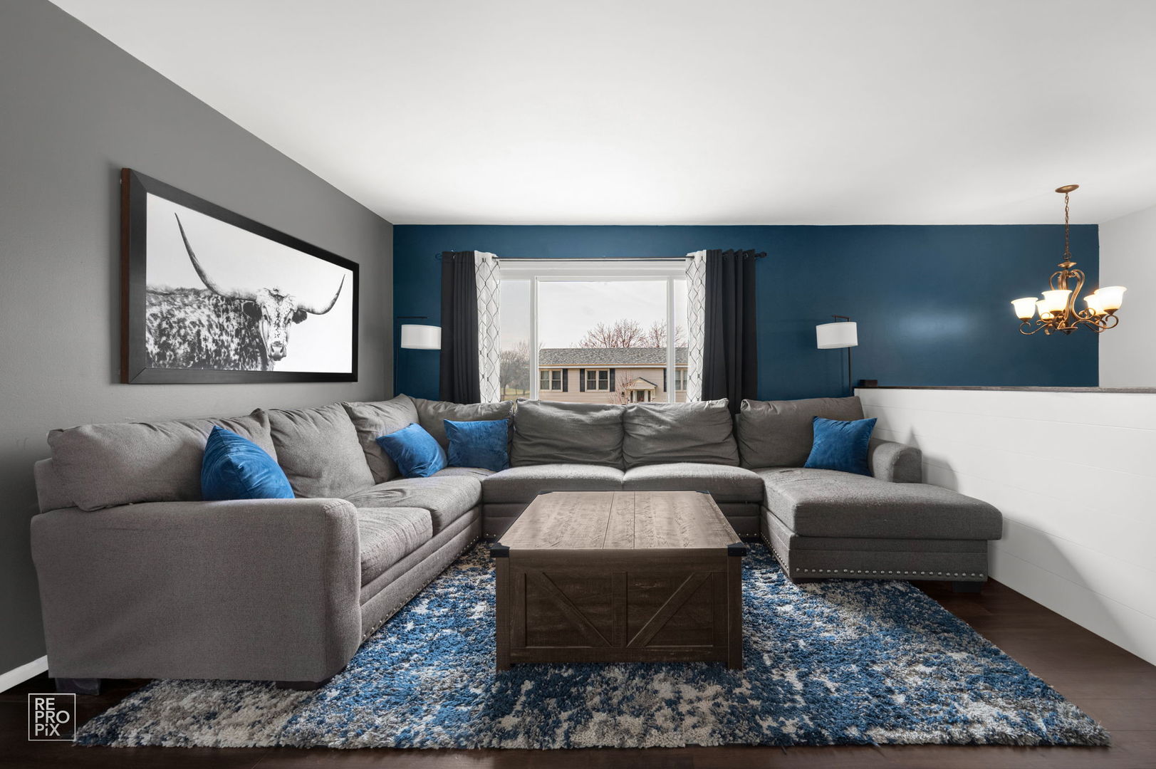 185 Harding Drive, Glendale Heights, IL 60139