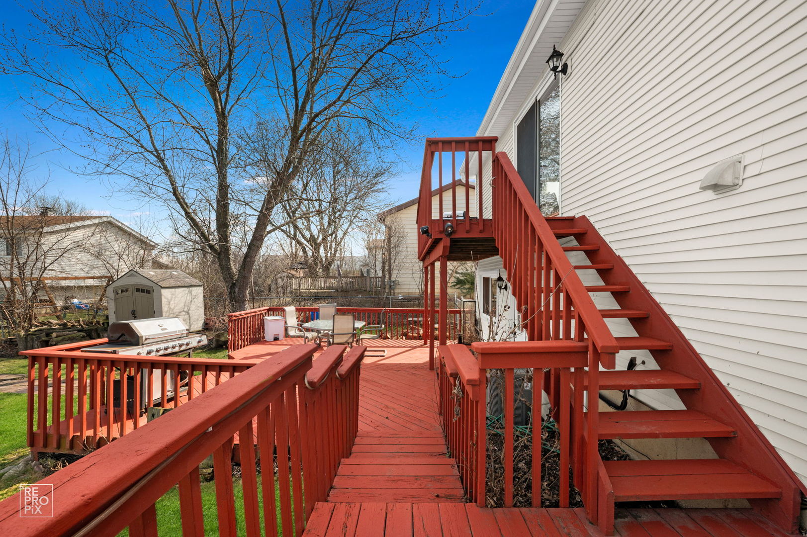 185 Harding Drive, Glendale Heights, IL 60139