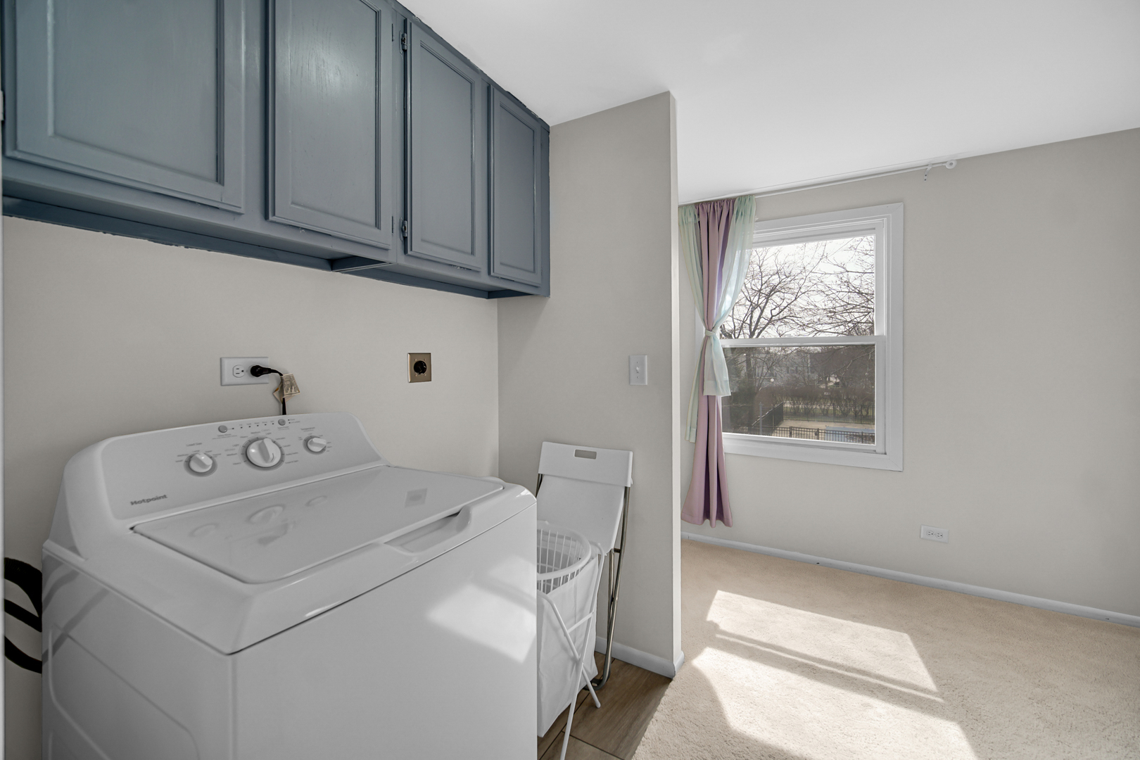 611 Kendall Court, Schaumburg, IL 60194