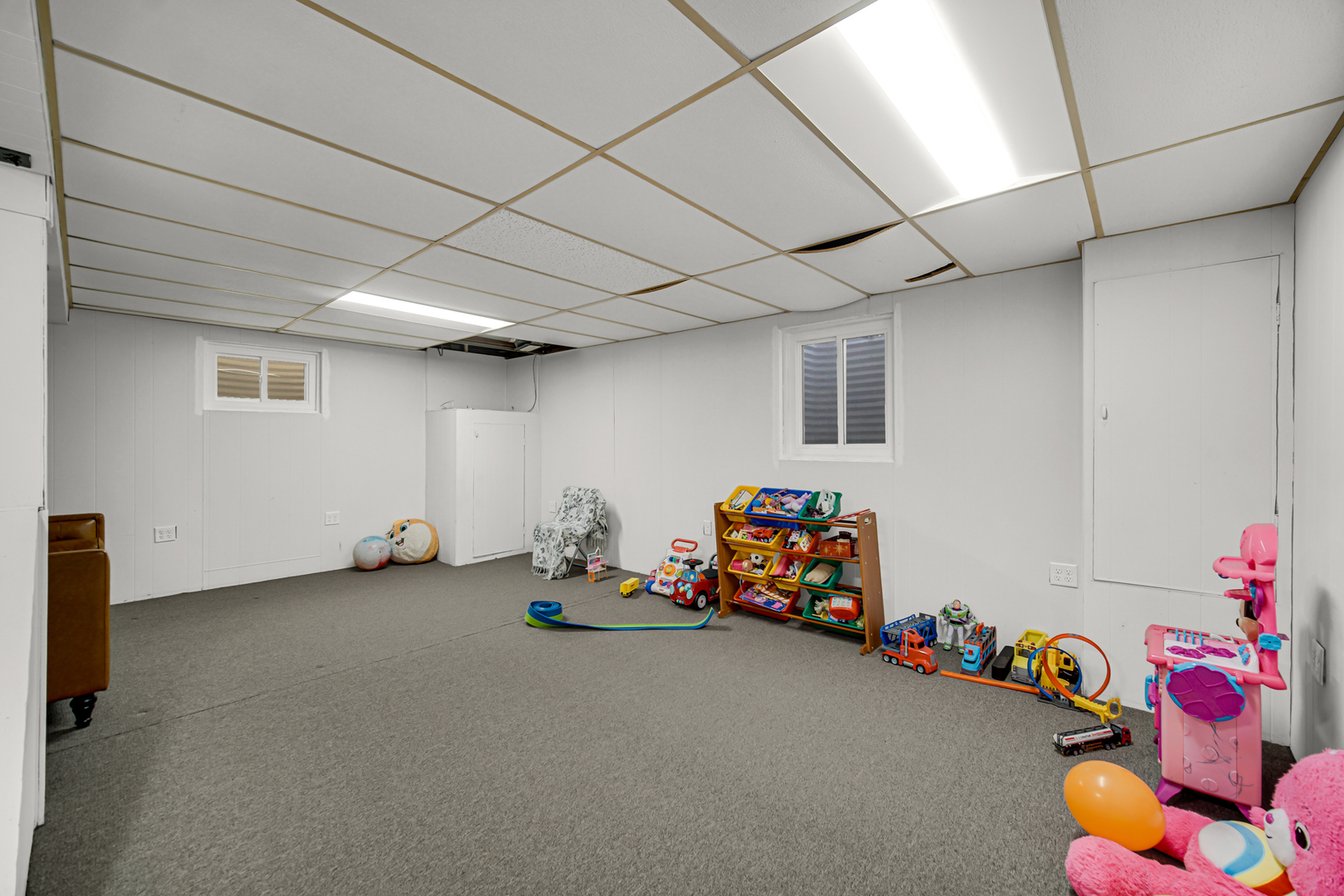 611 Kendall Court, Schaumburg, IL 60194