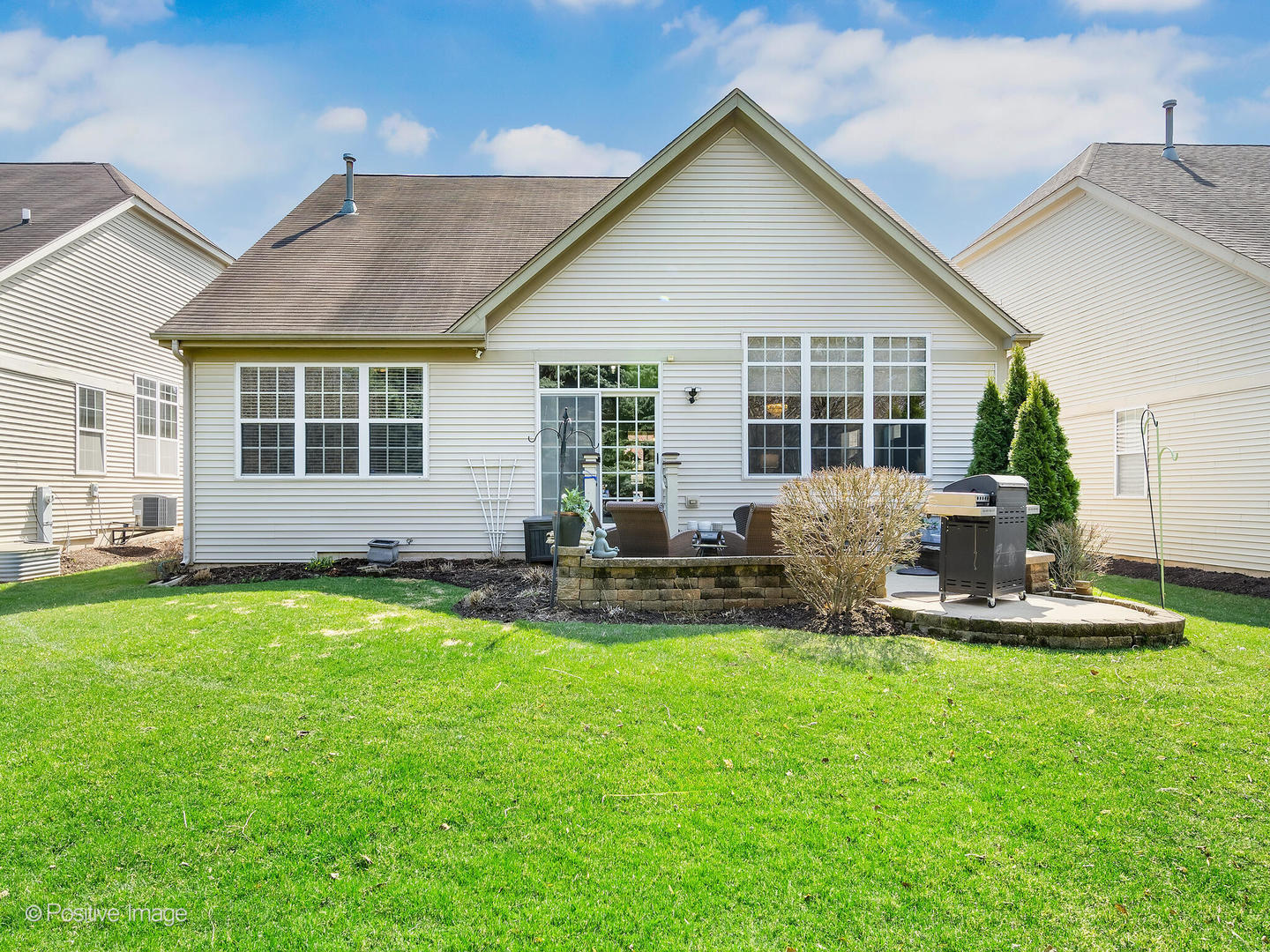 1660 Briarheath Drive, Aurora, IL 60505