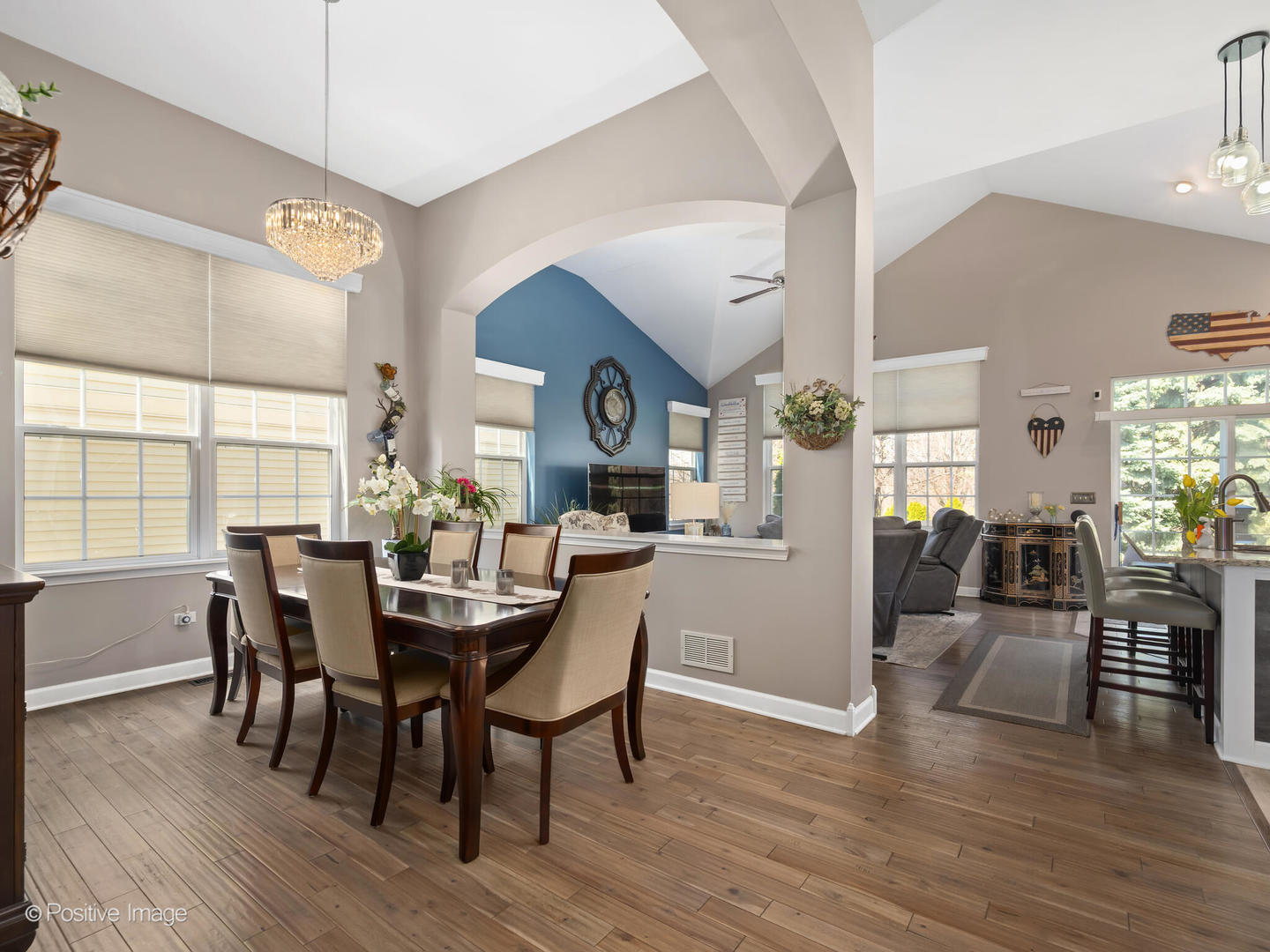 1660 Briarheath Drive, Aurora, IL 60505