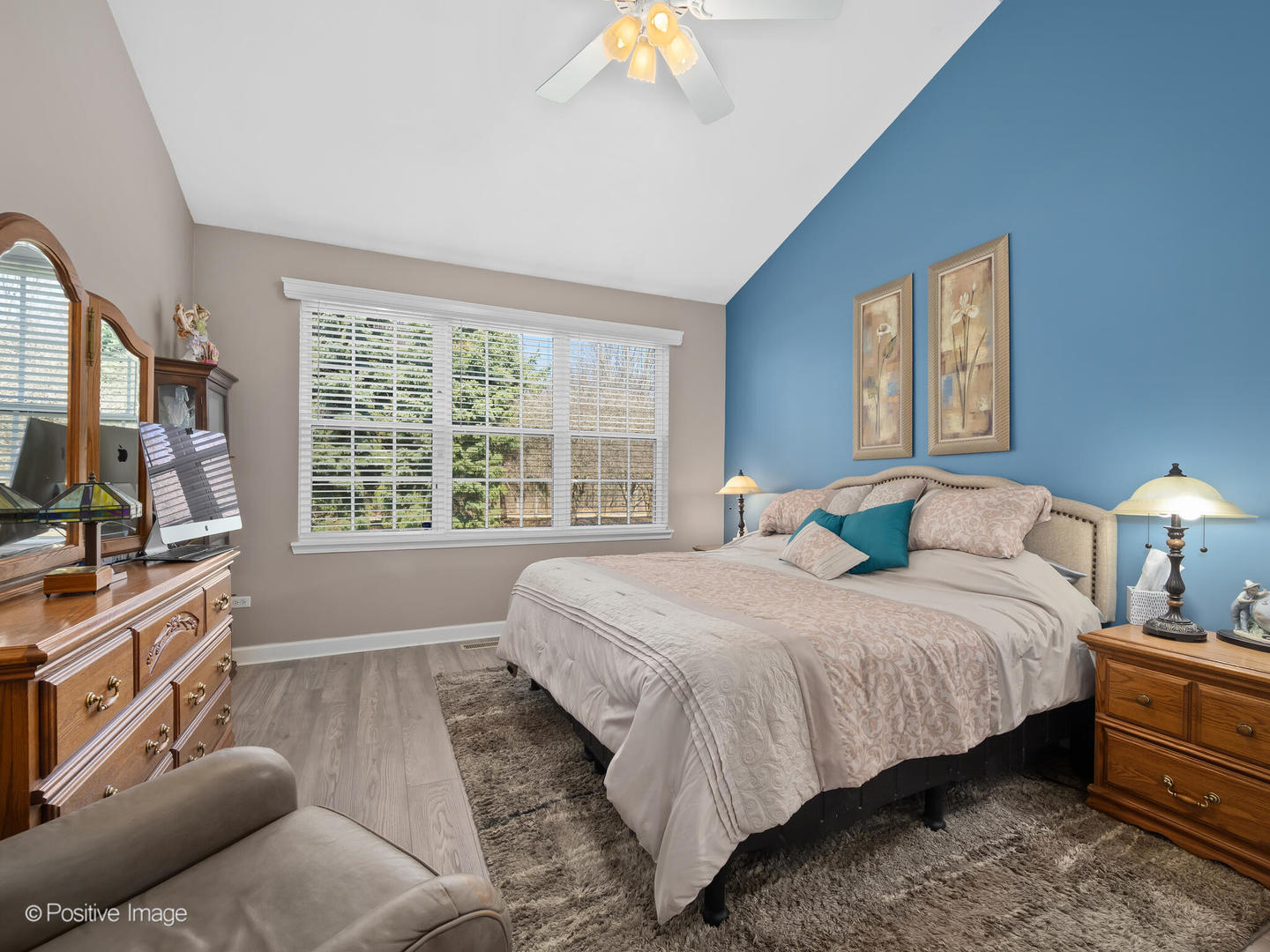 1660 Briarheath Drive, Aurora, IL 60505