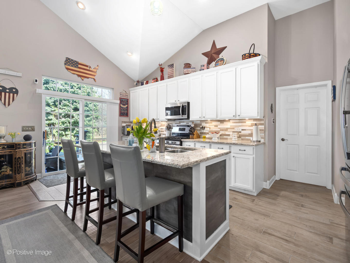 1660 Briarheath Drive, Aurora, IL 60505