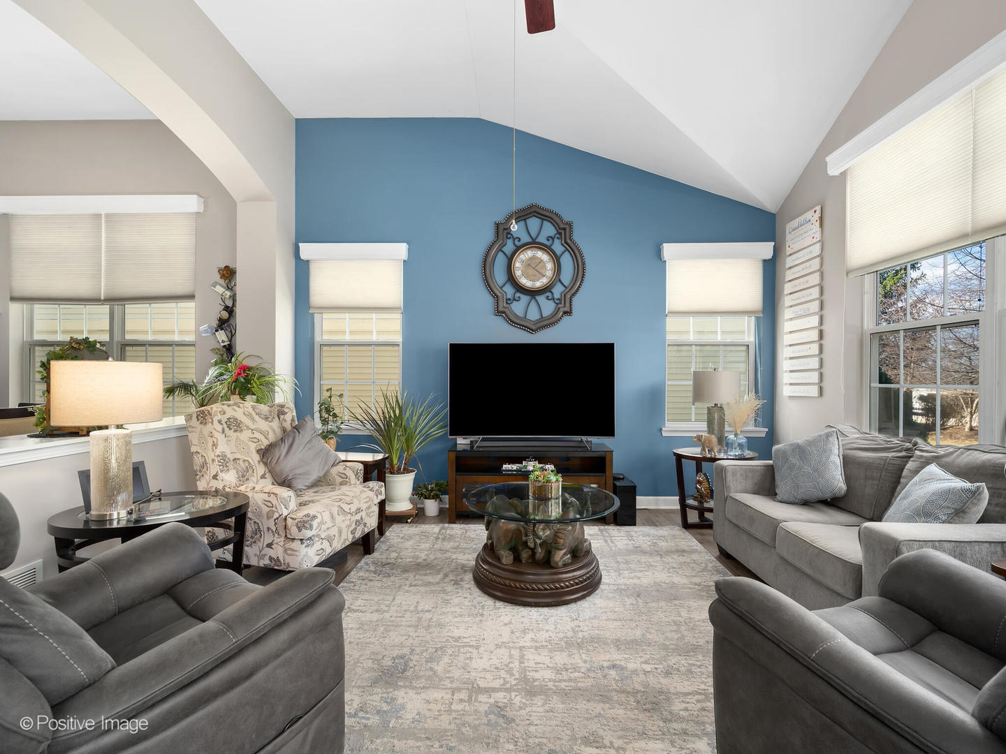 1660 Briarheath Drive, Aurora, IL 60505