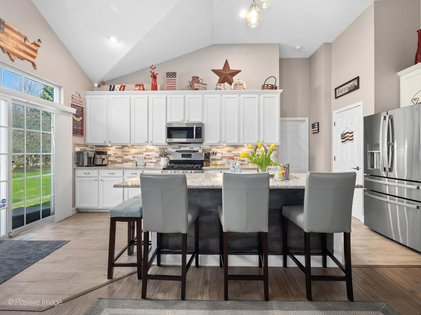 1660 Briarheath Drive, Aurora, IL 60505