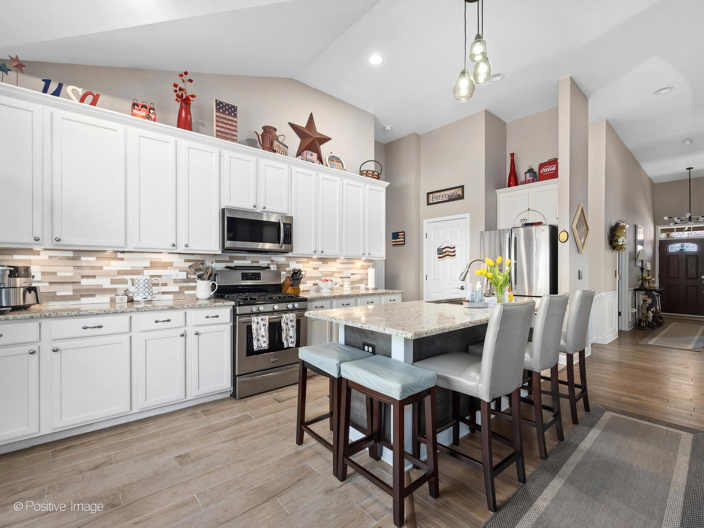 1660 Briarheath Drive, Aurora, IL 60505