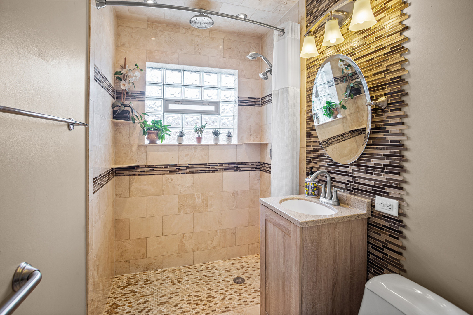 420 Radcliffe Avenue, Des Plaines, IL 60016