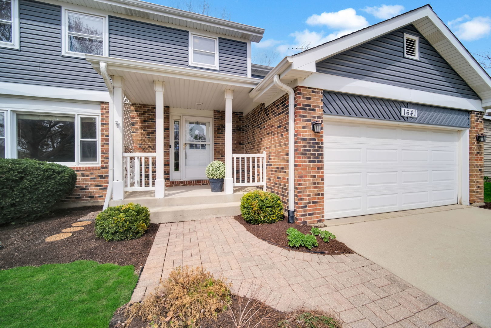 1641 Lois Ann Lane, Naperville, IL 60563