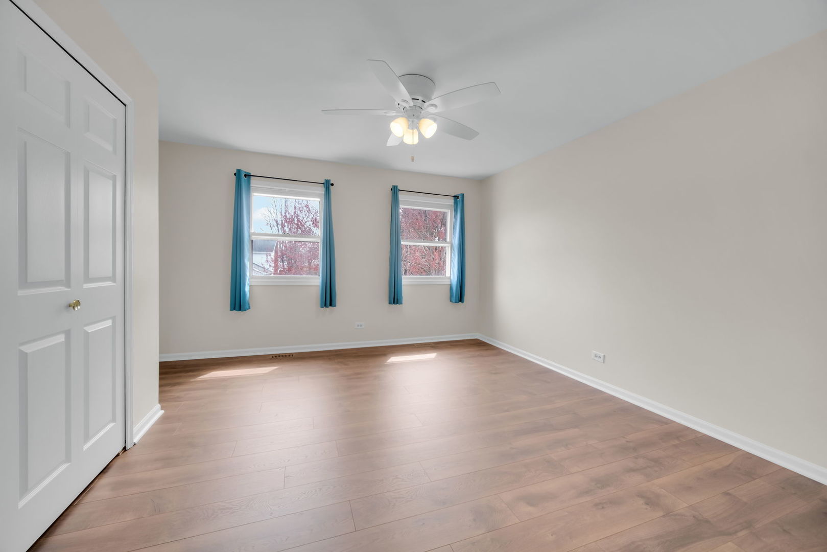 1641 Lois Ann Lane, Naperville, IL 60563