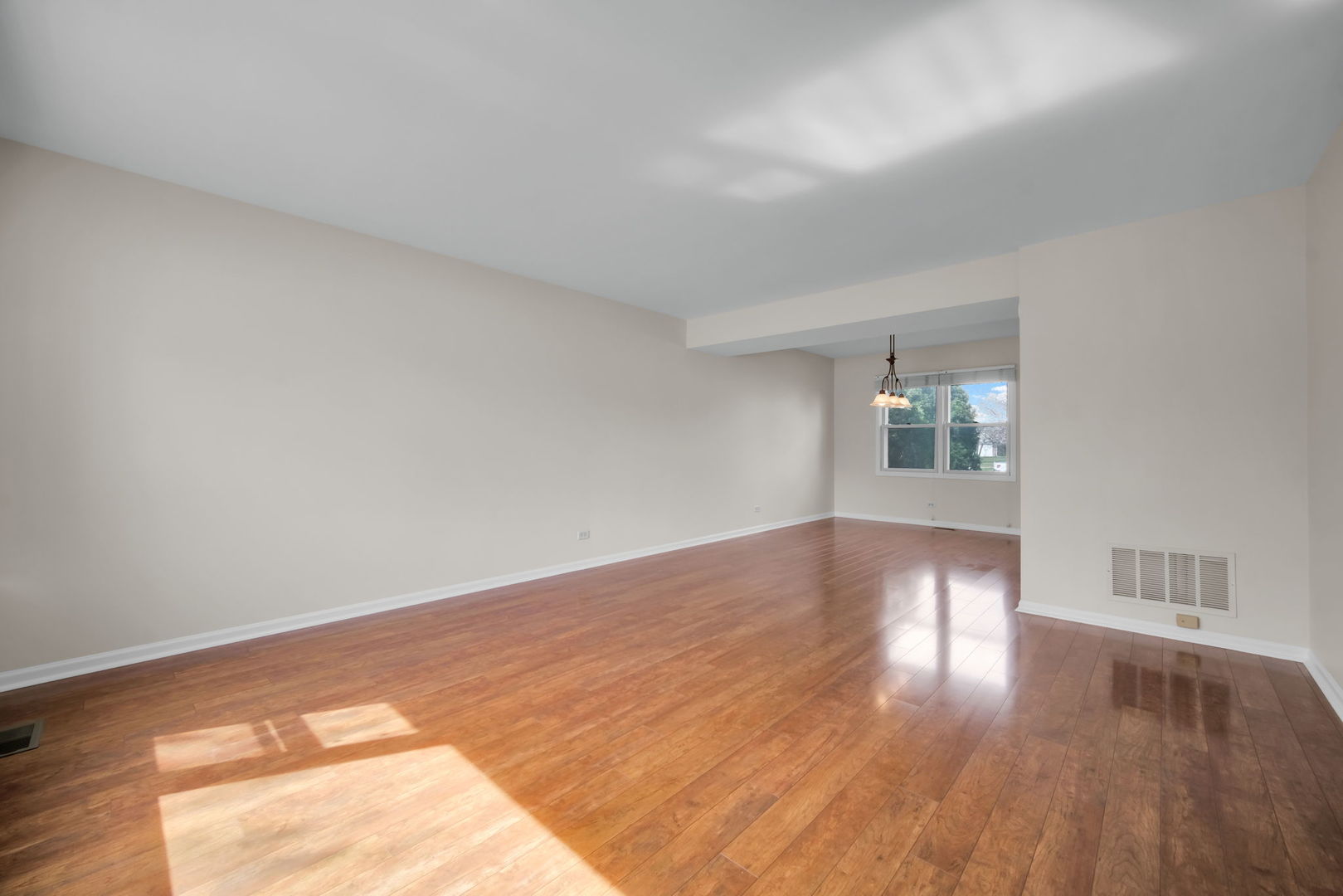 1641 Lois Ann Lane, Naperville, IL 60563