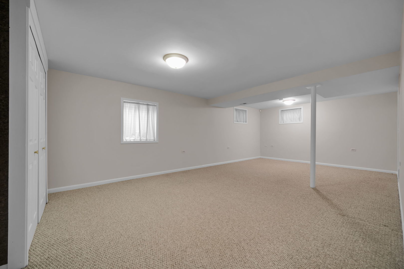 1641 Lois Ann Lane, Naperville, IL 60563