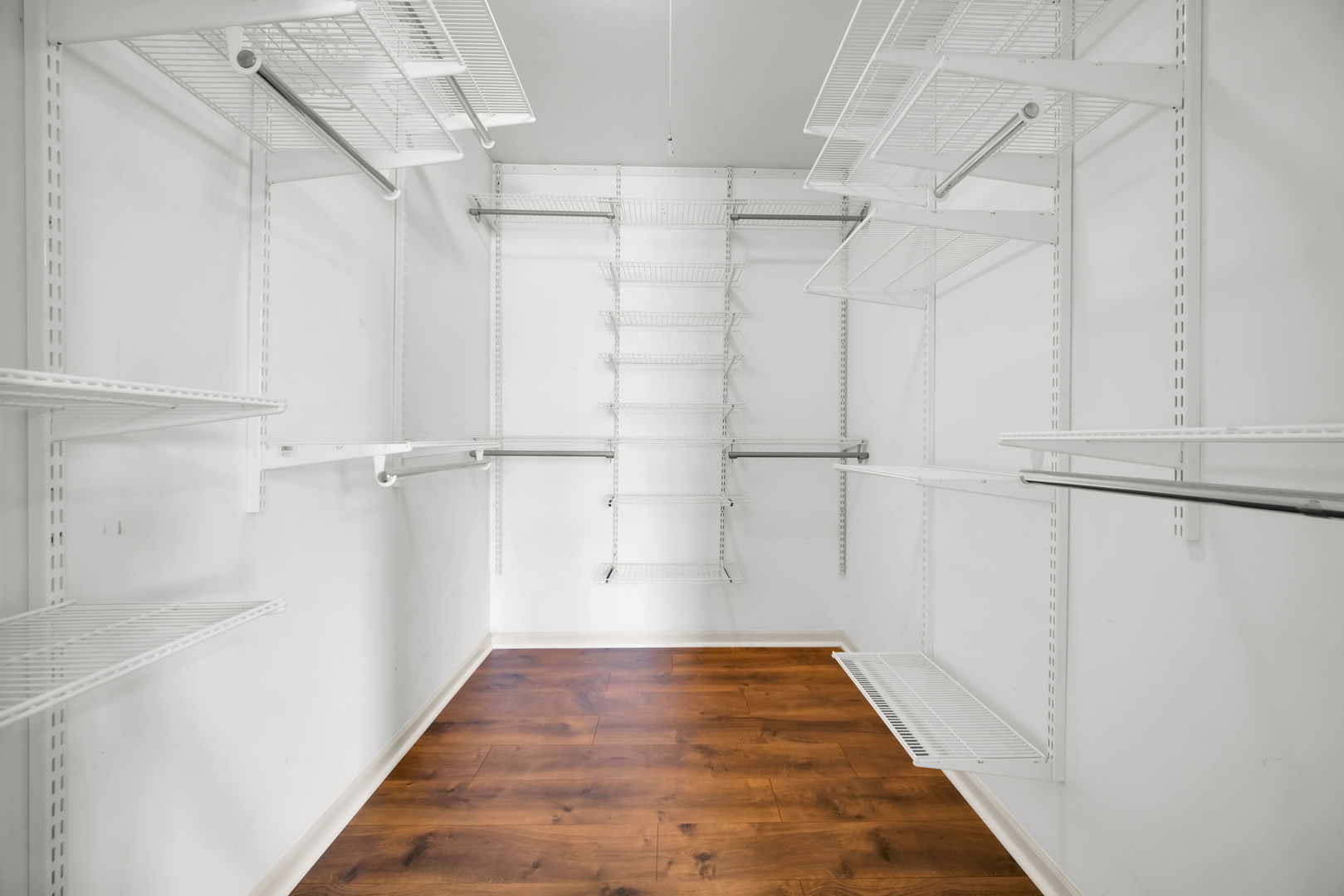 1641 Lois Ann Lane, Naperville, IL 60563