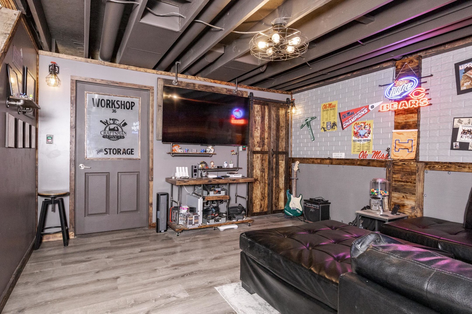 1418 Mill Creek Road, Bloomington, IL 61704