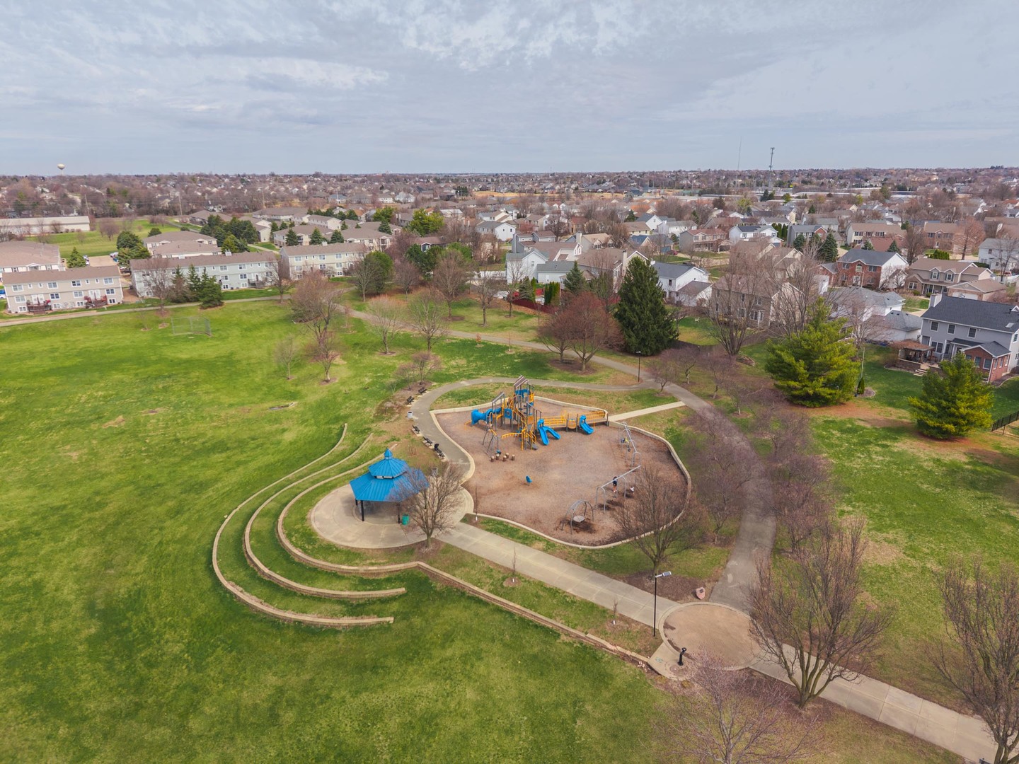 1418 Mill Creek Road, Bloomington, IL 61704