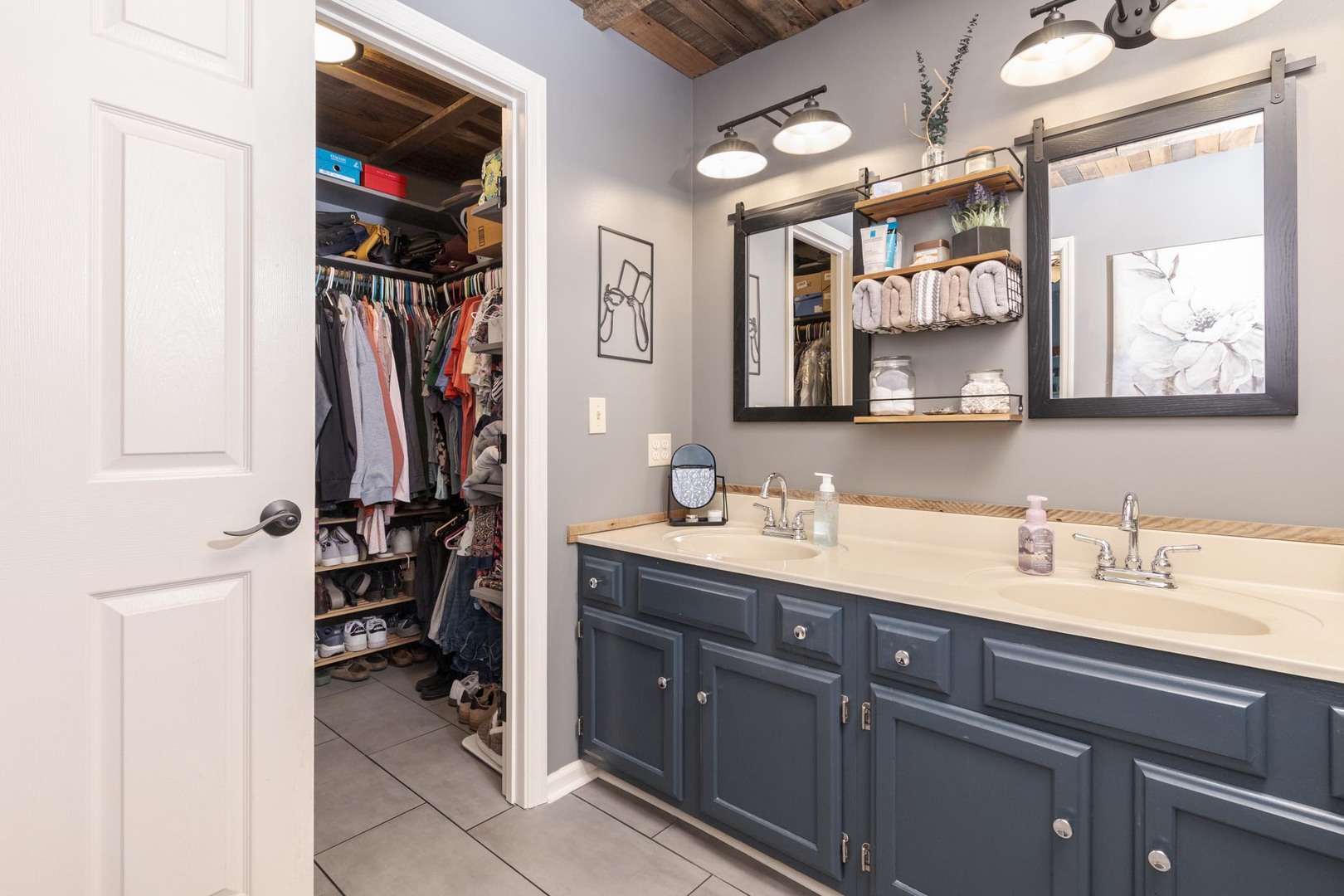 1418 Mill Creek Road, Bloomington, IL 61704