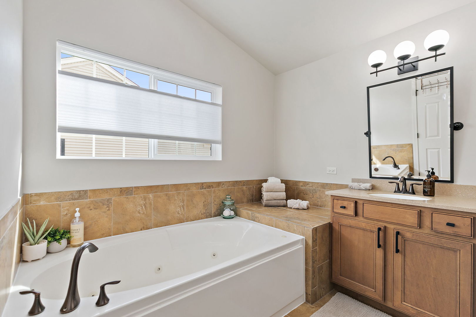 9612 Baumgartner Street, Huntley, IL 60142