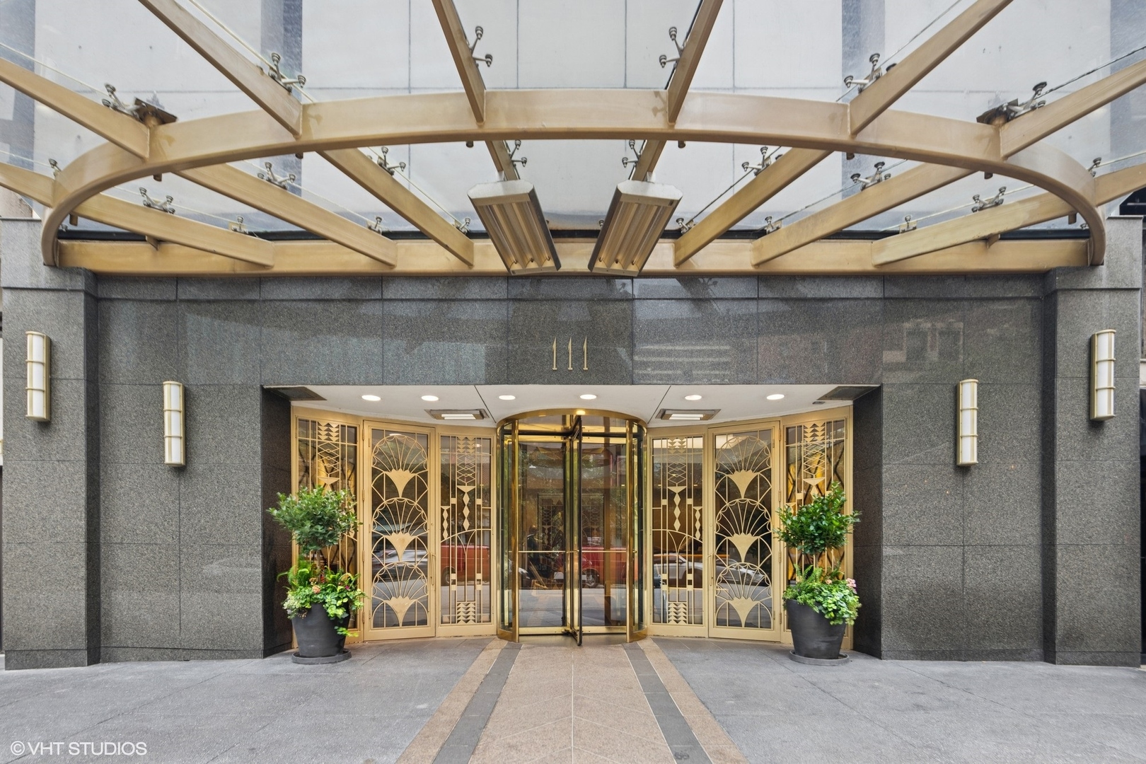 111 E Chestnut Street #21B, Chicago, IL 60611