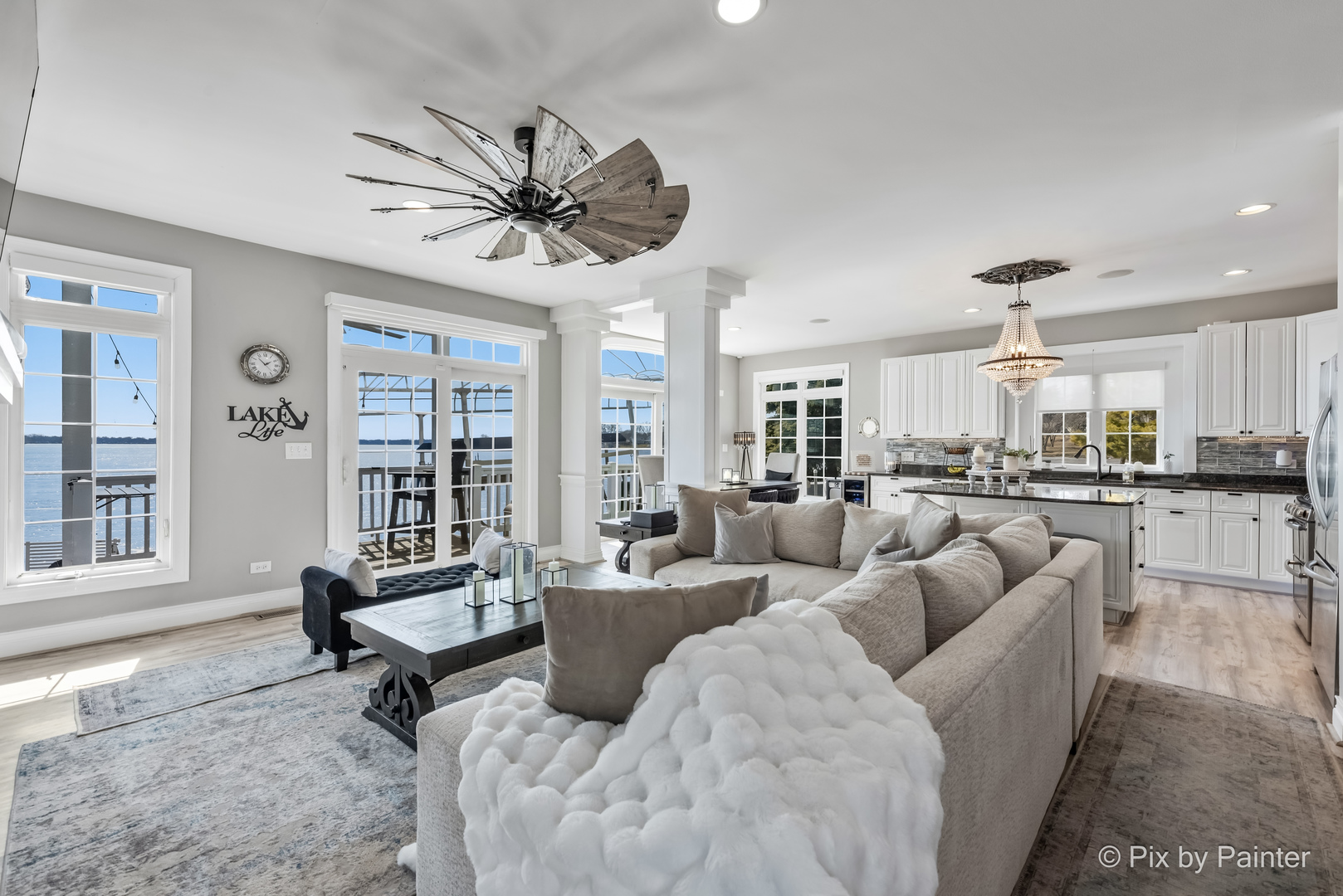 26089 W Calhoun Avenue, Antioch, IL 60002