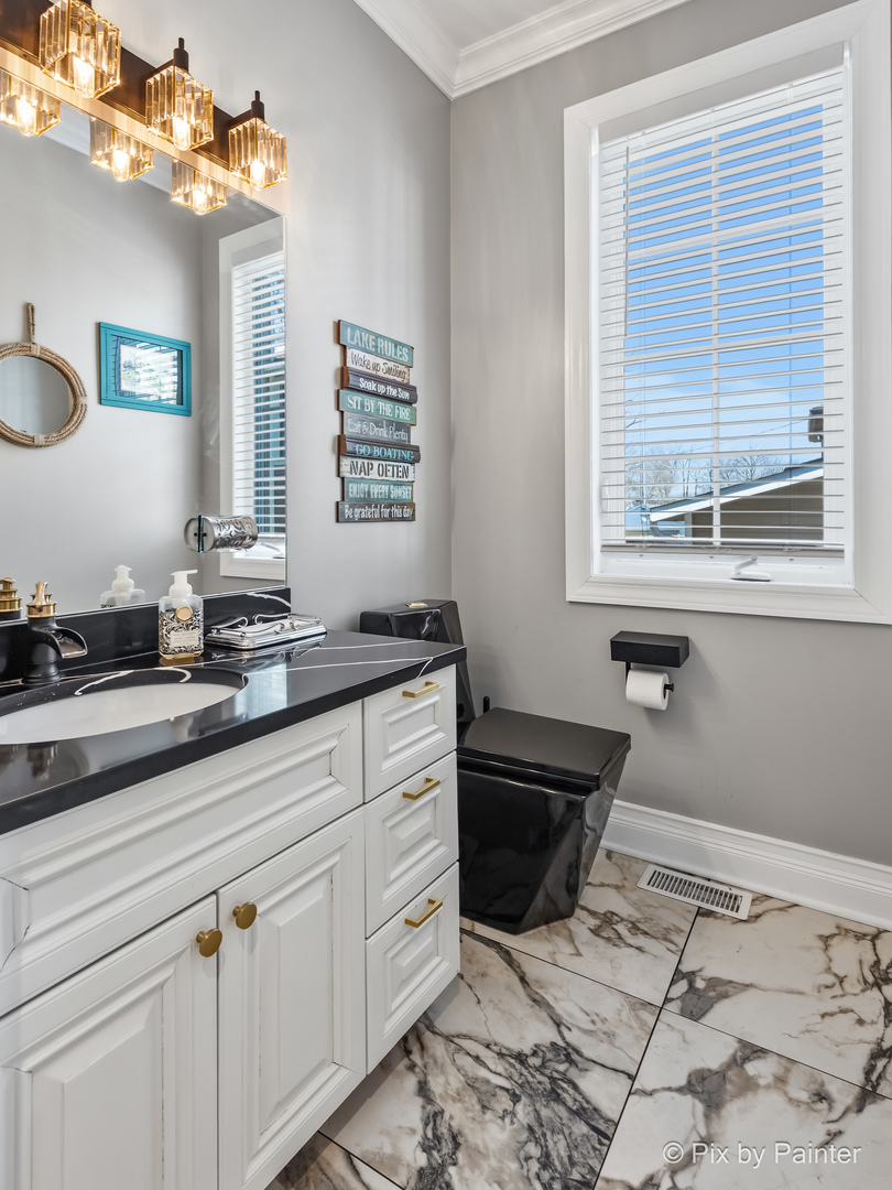 26089 W Calhoun Avenue, Antioch, IL 60002