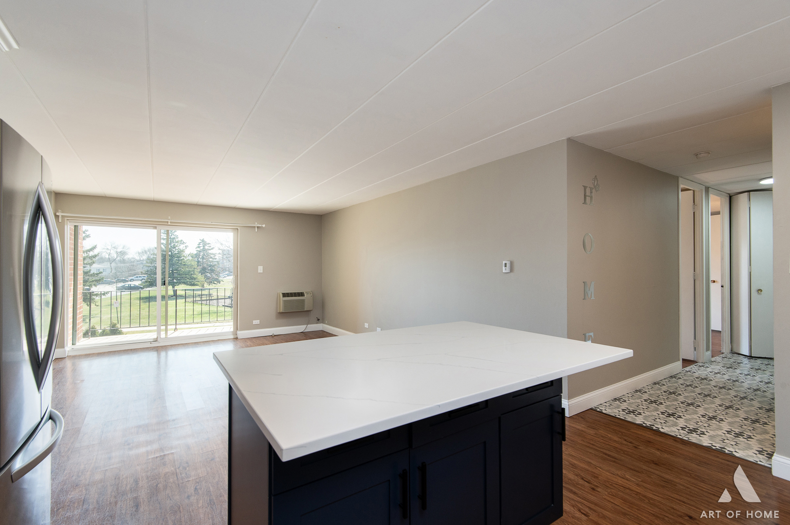 18 E Old Willow Road #205N, Prospect Heights, IL 60070