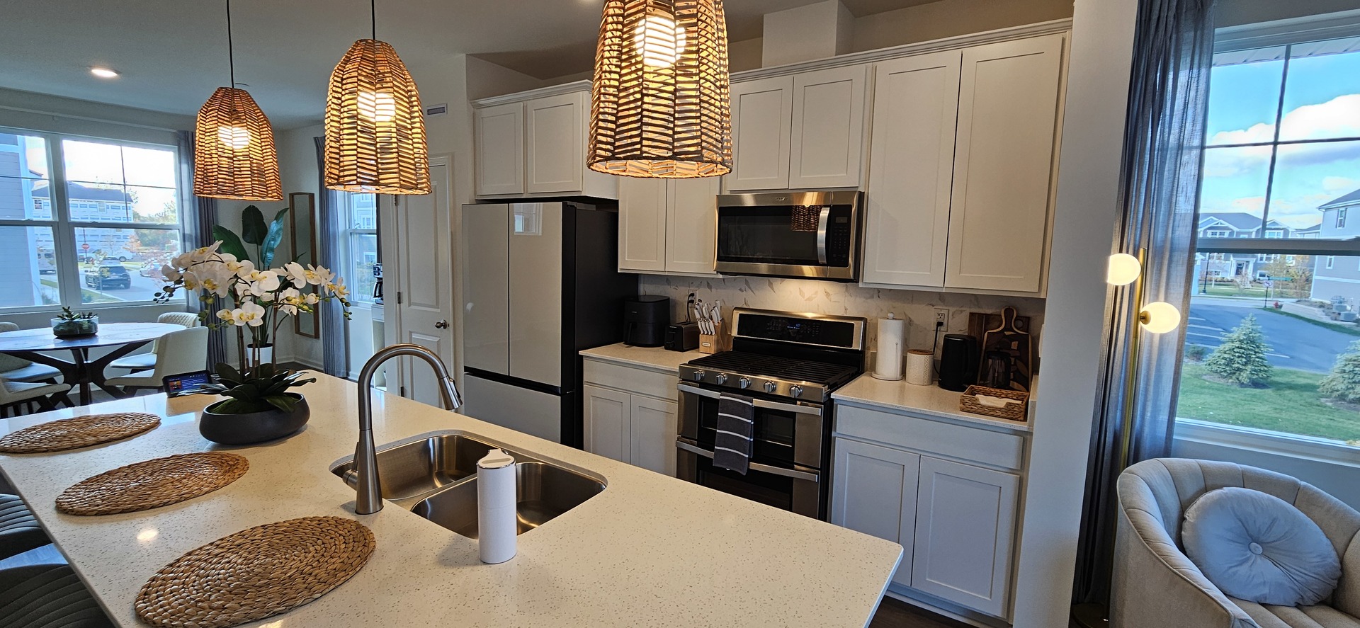 2227 Glacier Street, Mundelein, IL 60060