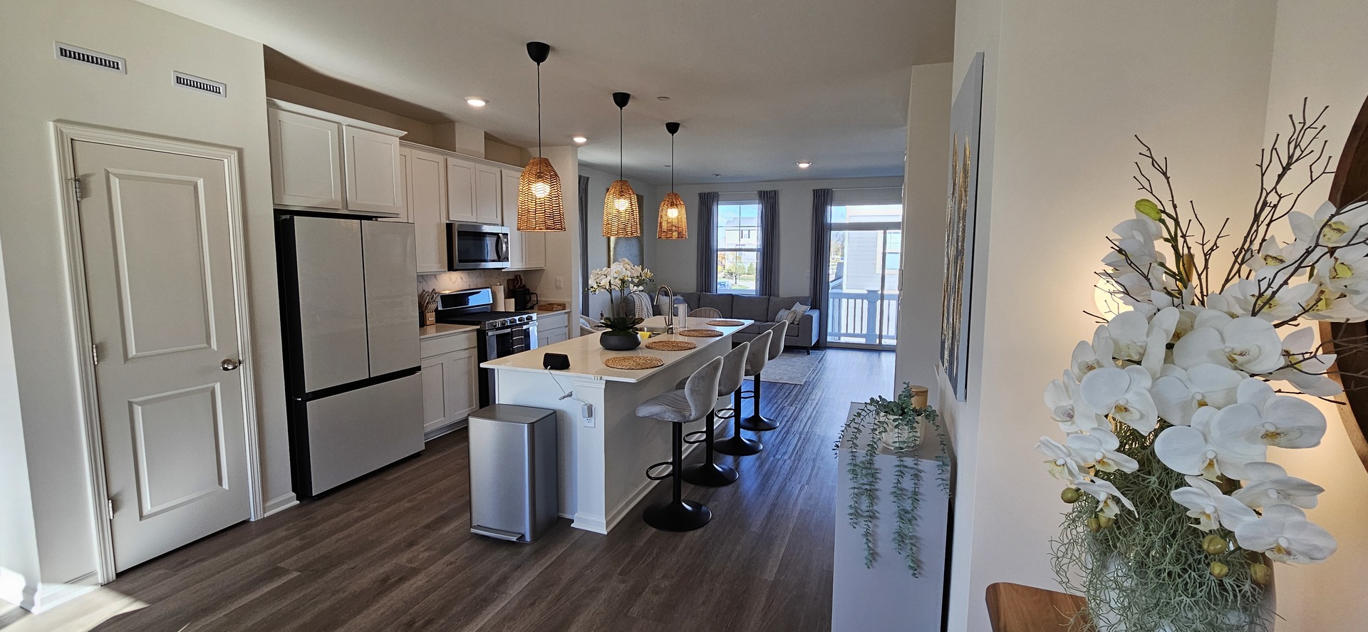 2227 Glacier Street, Mundelein, IL 60060