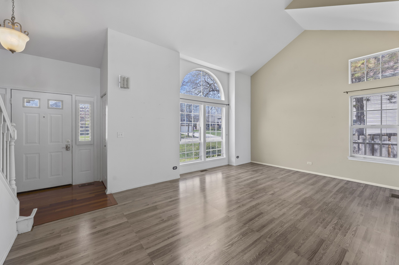 1797 Copperfield Lane, Crystal Lake, IL 60014