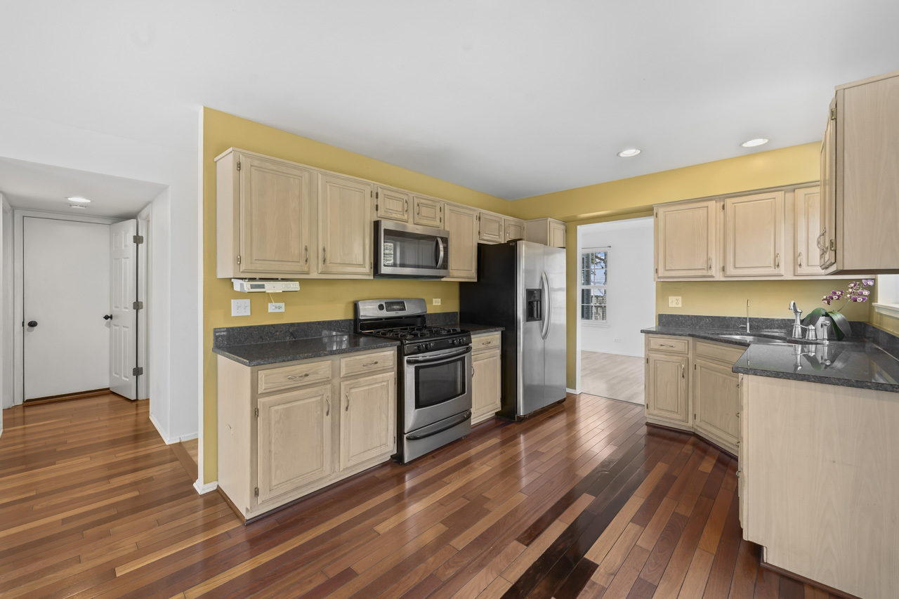 1797 Copperfield Lane, Crystal Lake, IL 60014