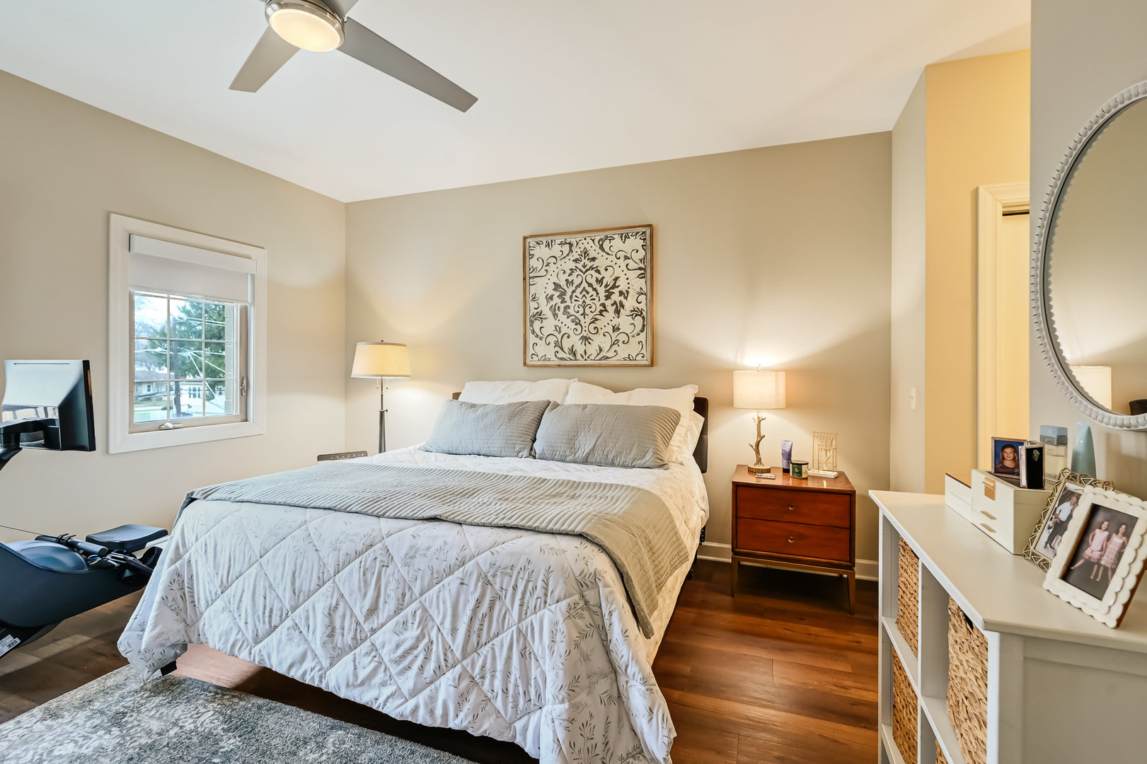 210 N Cass Avenue #6, Westmont, IL 60559