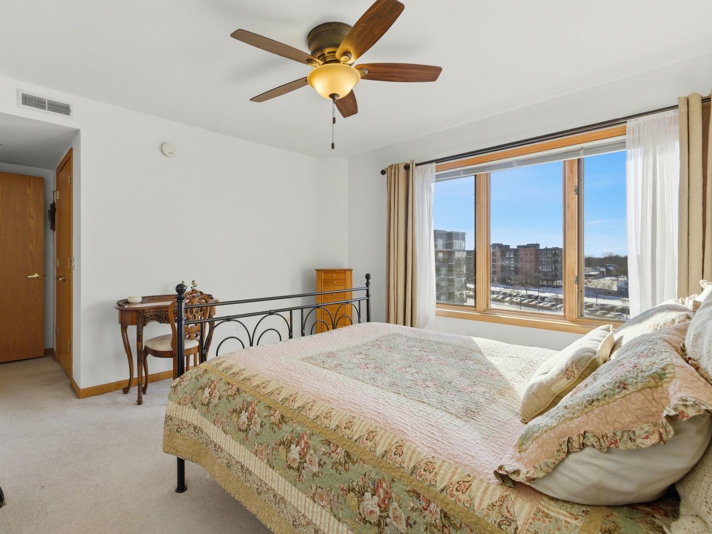 10 S Wille Street #603, Mount Prospect, IL 60056