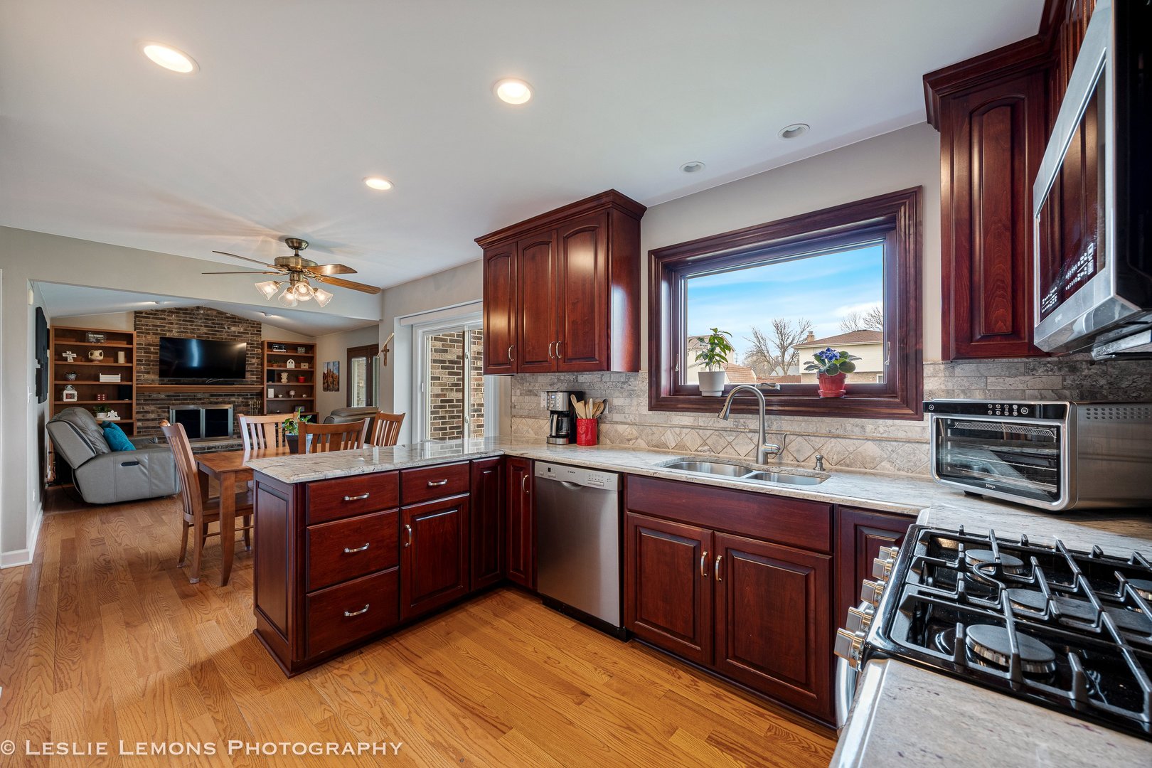 3432 Drover Lane, Darien, IL 60561