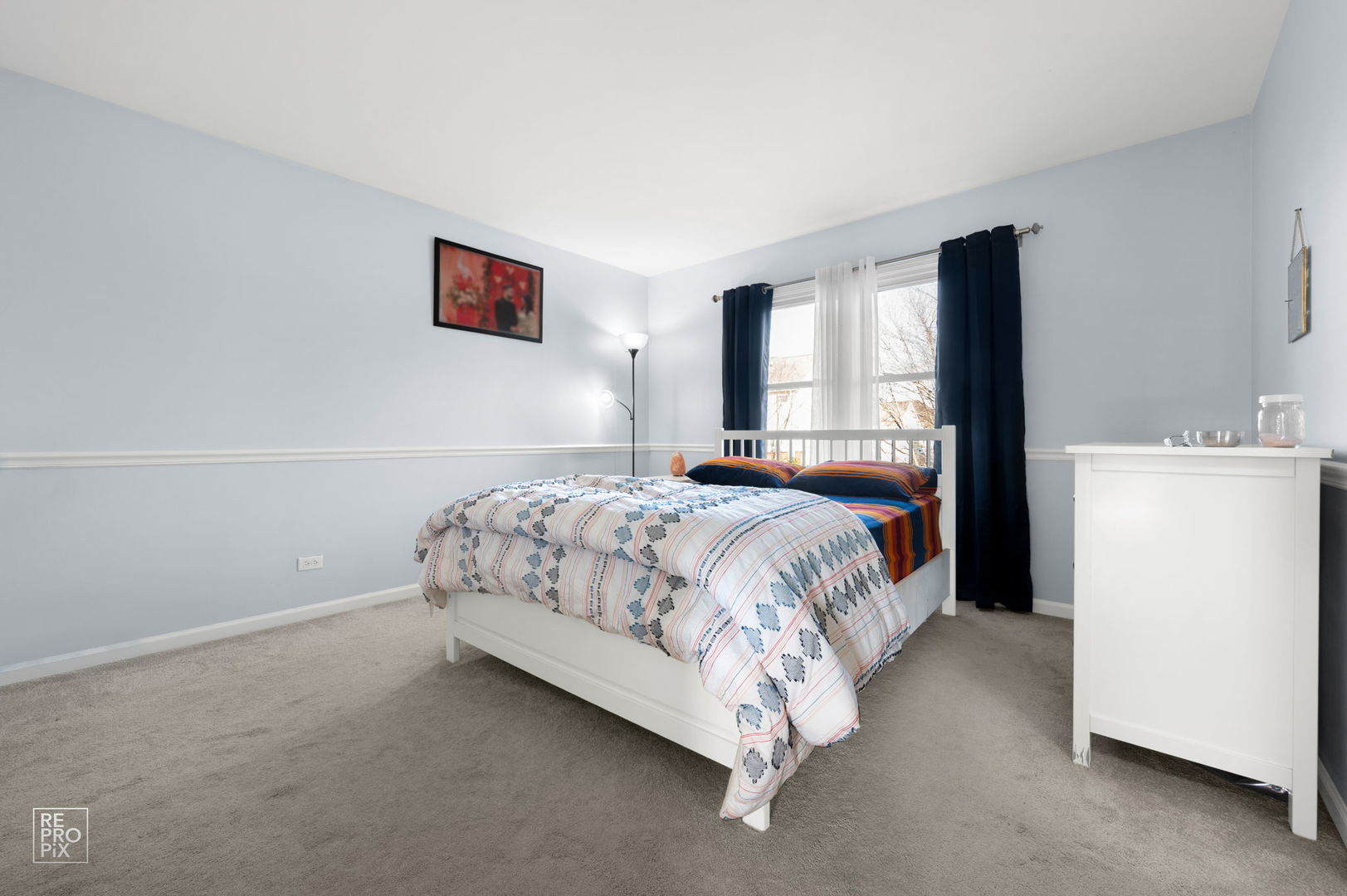 2220 Brookwood Drive, South Elgin, IL 60177