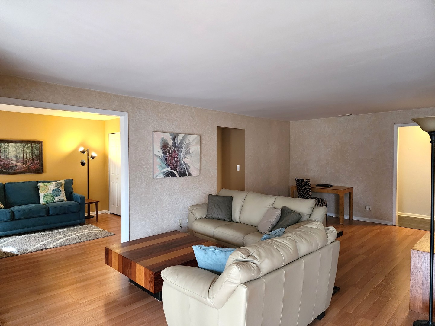 1S055 Spring Road #2D, Oakbrook Terrace, IL 60181