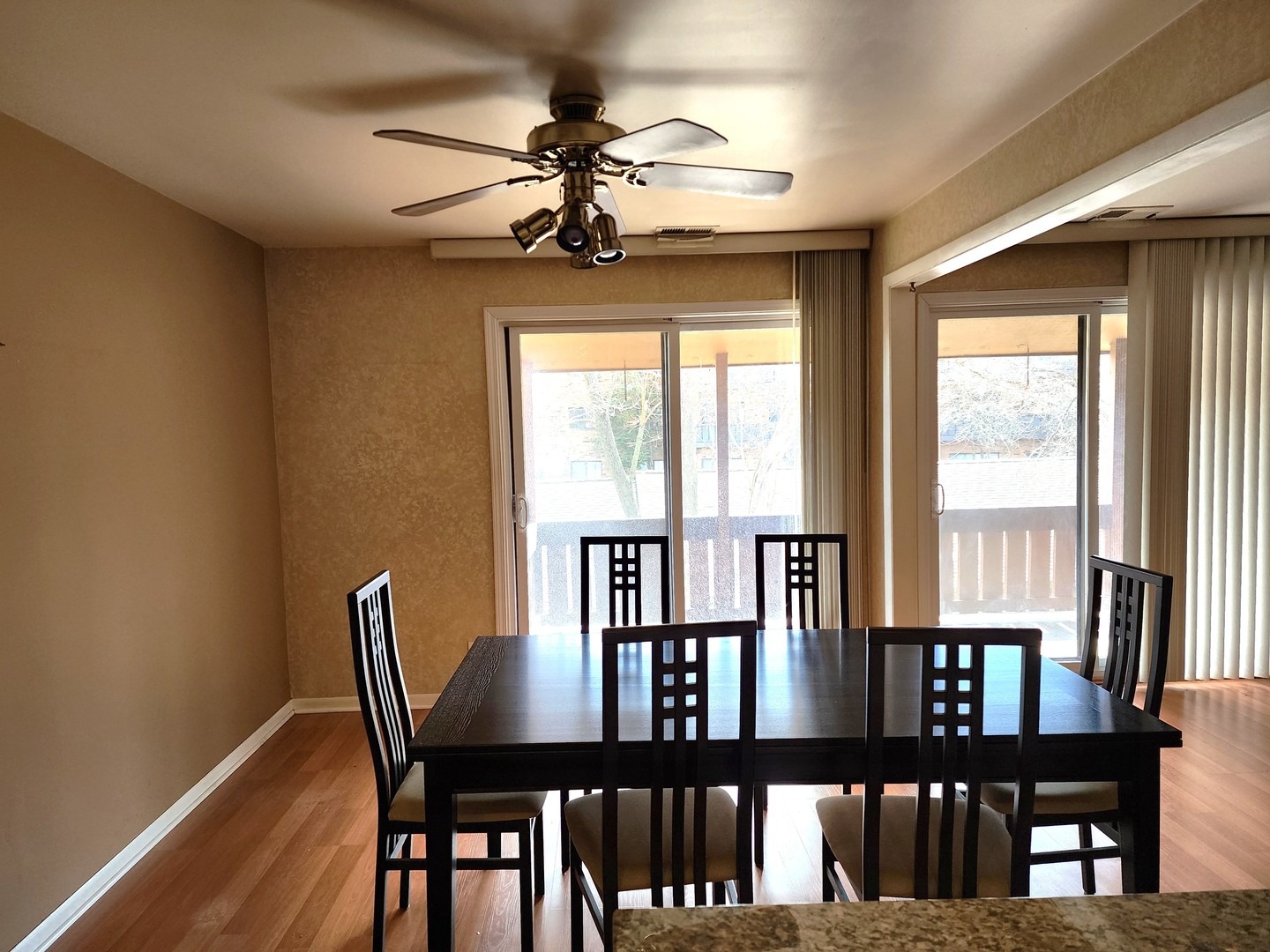 1S055 Spring Road #2D, Oakbrook Terrace, IL 60181