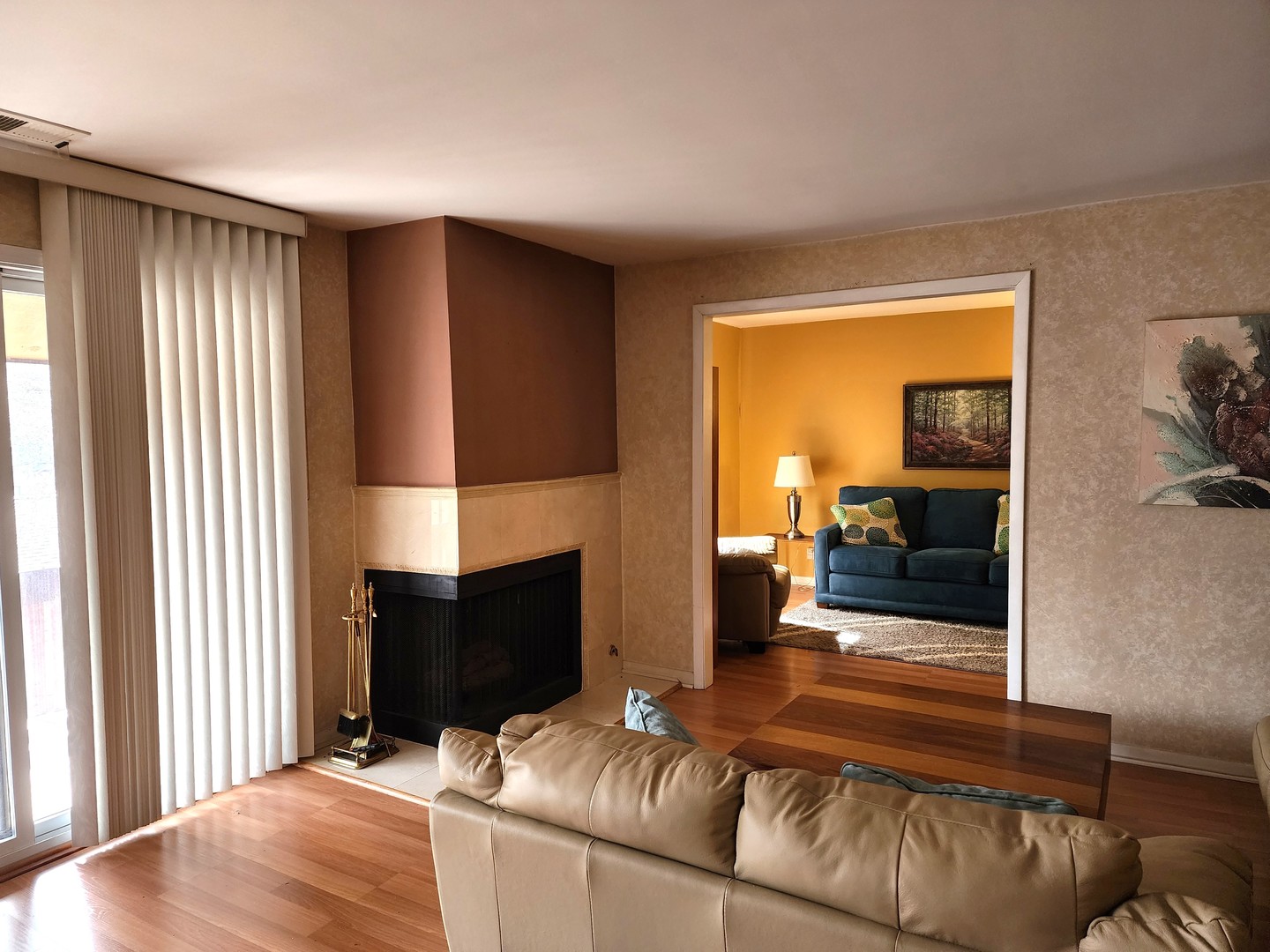 1S055 Spring Road #2D, Oakbrook Terrace, IL 60181