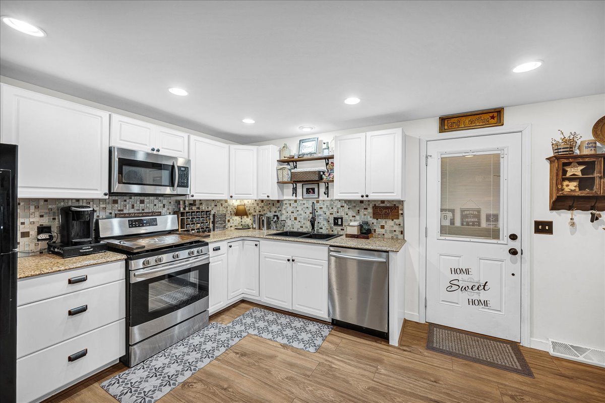 605 Belaire Drive, Washington, IL 61571