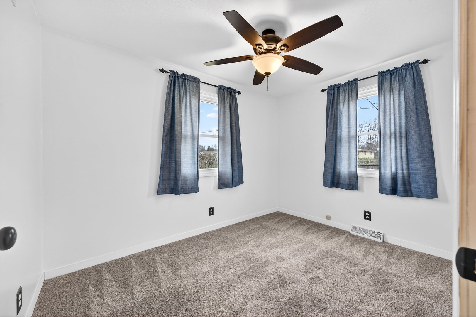 605 Belaire Drive, Washington, IL 61571