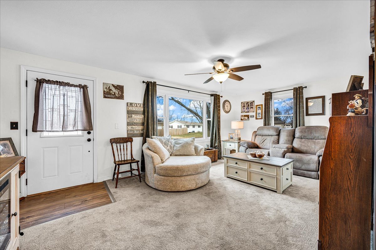 605 Belaire Drive, Washington, IL 61571