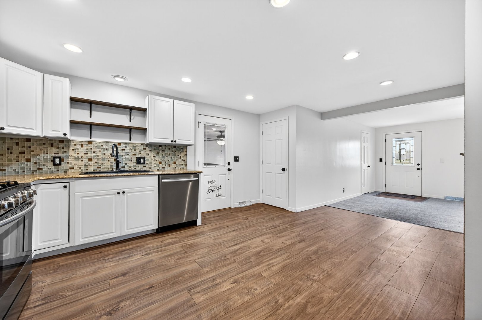 605 Belaire Drive, Washington, IL 61571