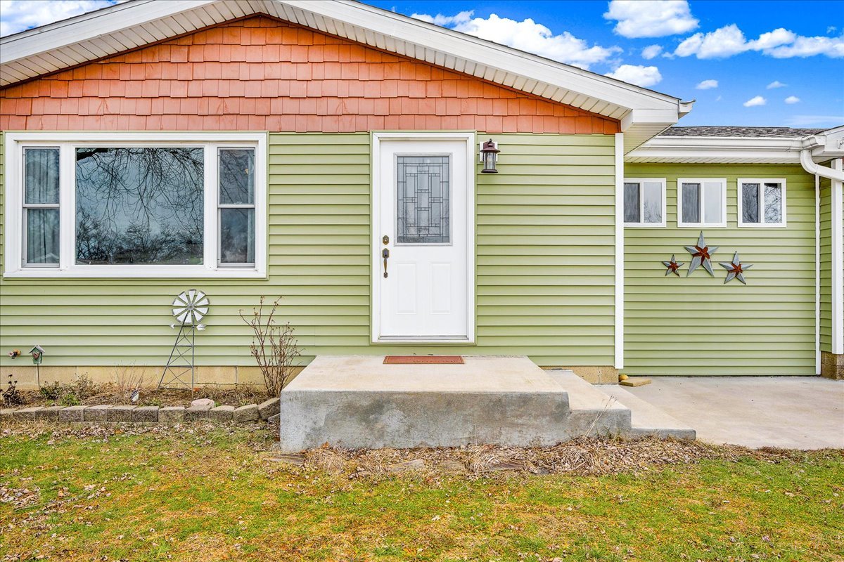 605 Belaire Drive, Washington, IL 61571