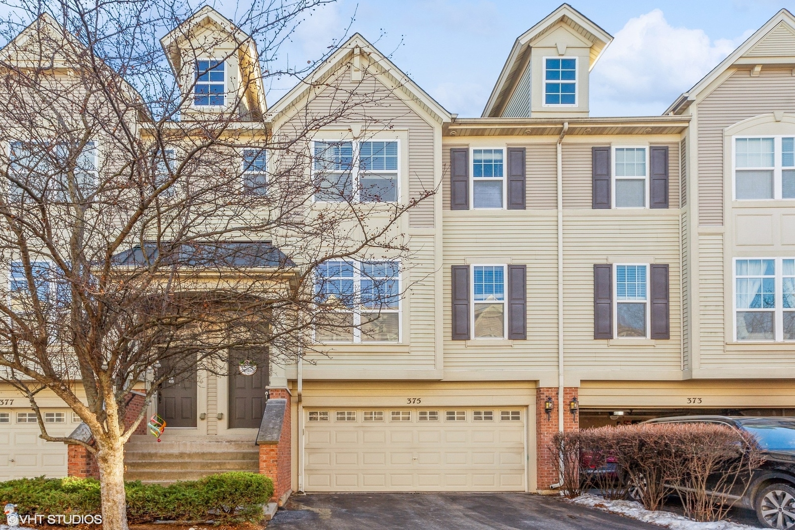 375 N Commerce Street, Aurora, IL 60504