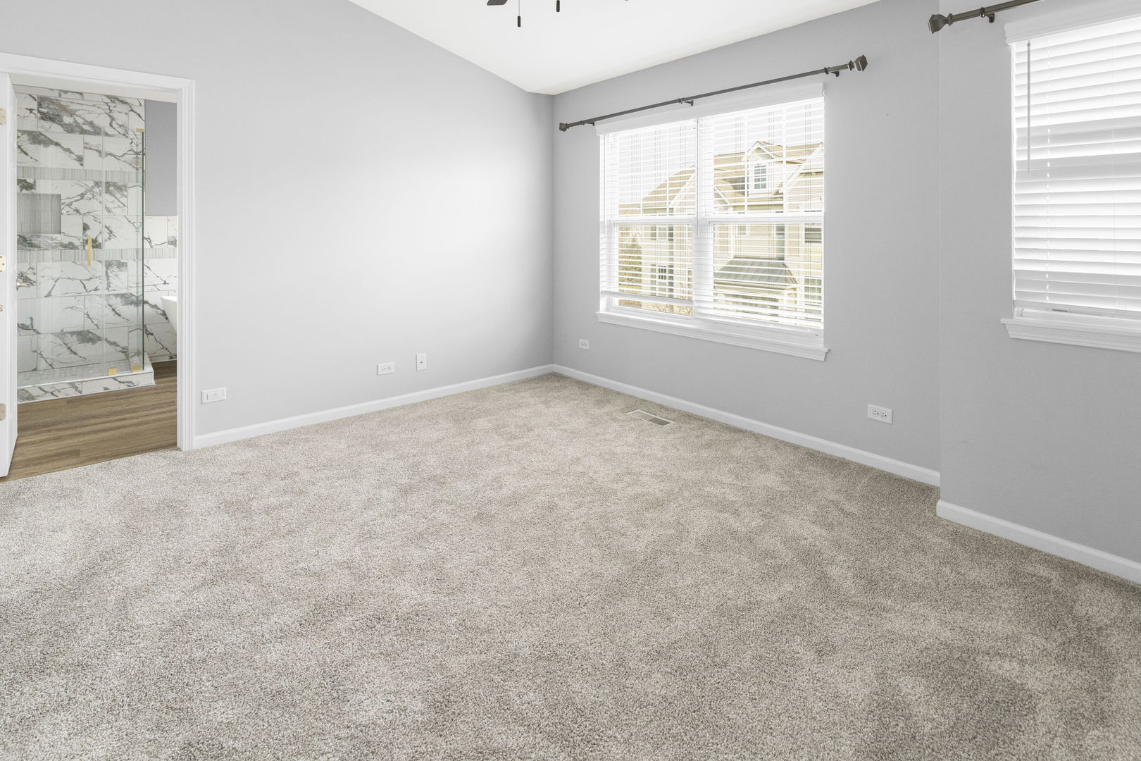 375 N Commerce Street, Aurora, IL 60504