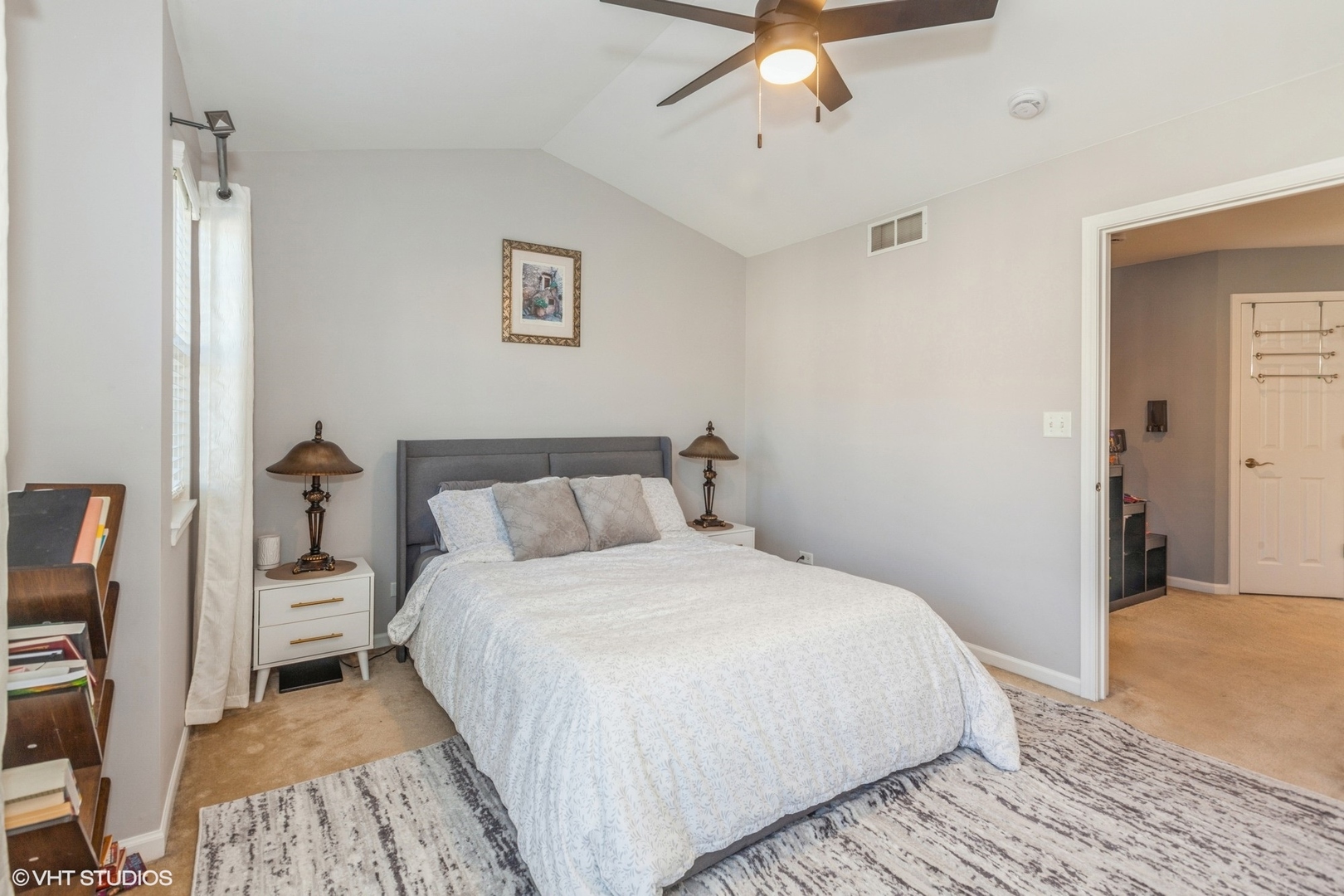 375 N Commerce Street, Aurora, IL 60504