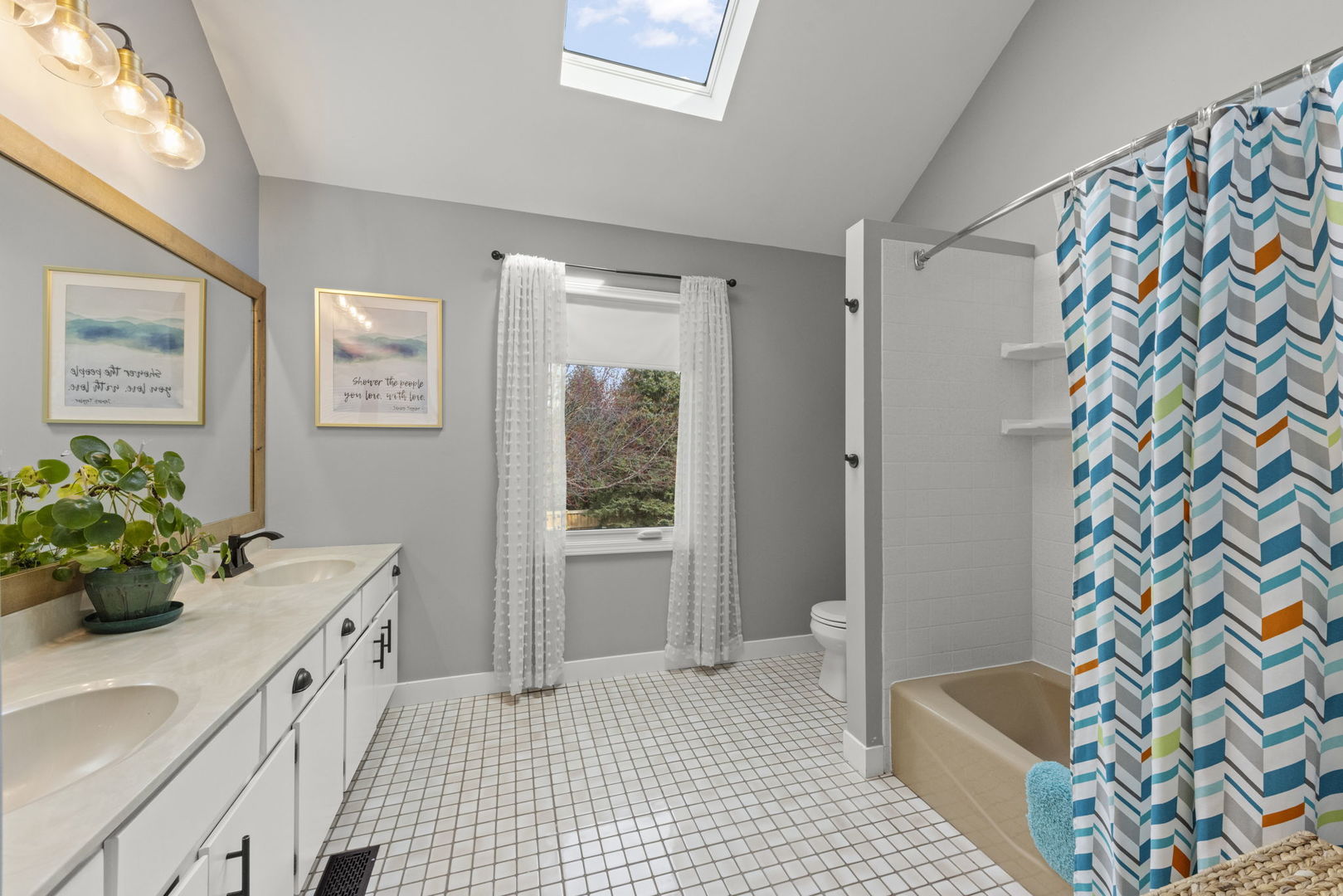 2429 Rio Grande Circle, Naperville, IL 60565