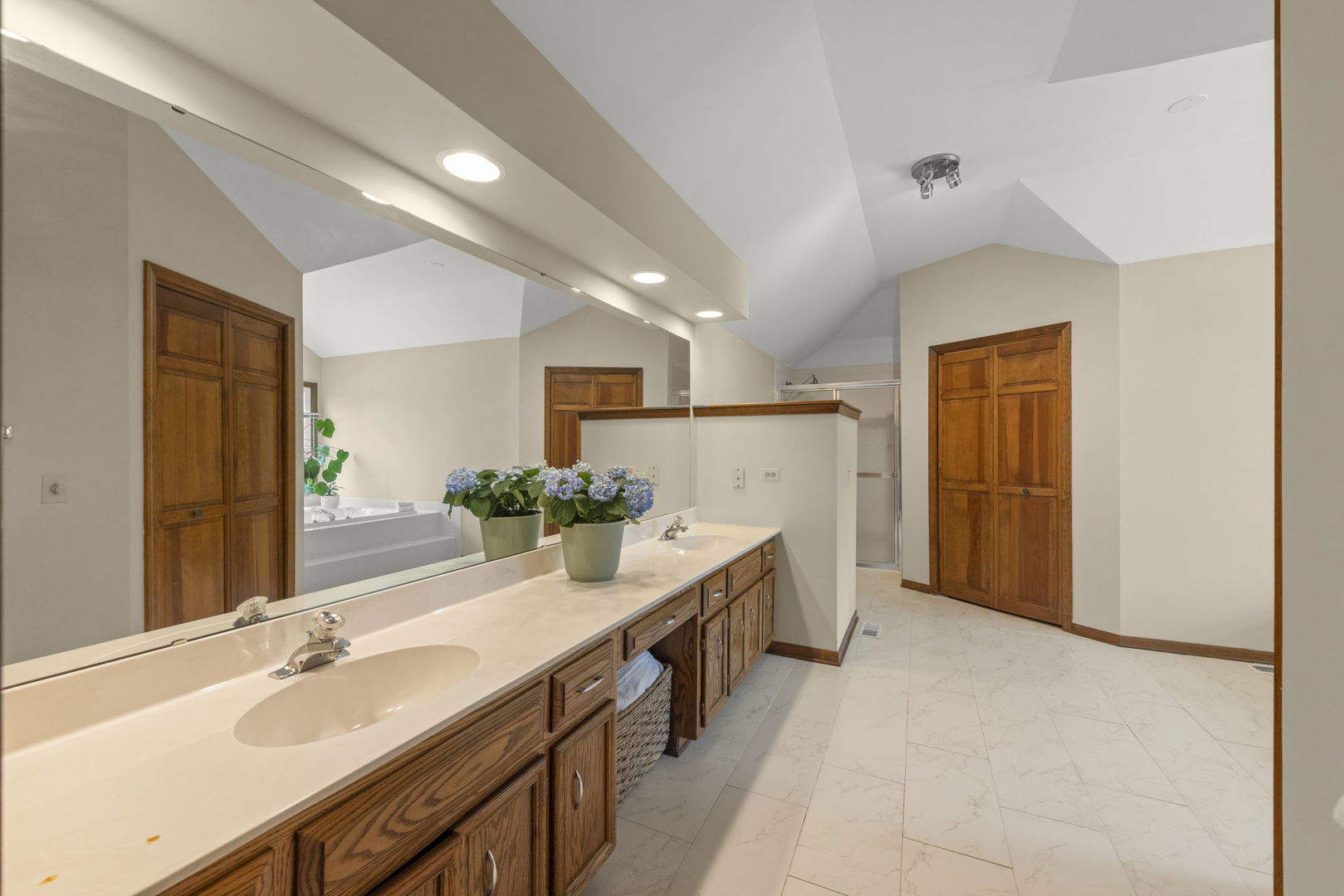 2429 Rio Grande Circle, Naperville, IL 60565