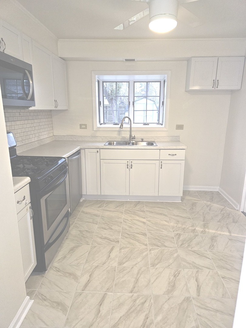 434 Shabbona Drive, Park Forest, IL 60466